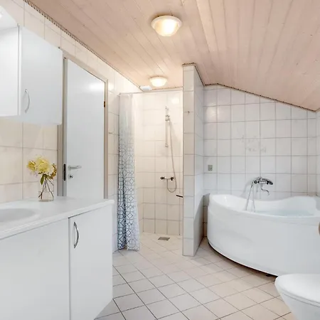 Stunning In With Wifi Holiday home Hemmet