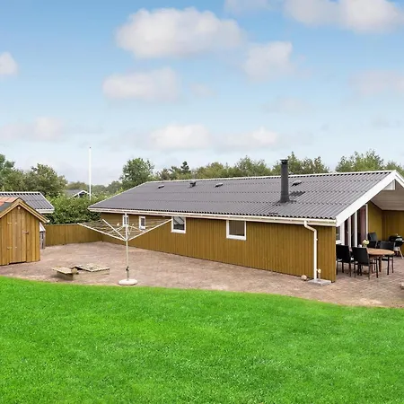 Stunning In With Wifi Holiday home